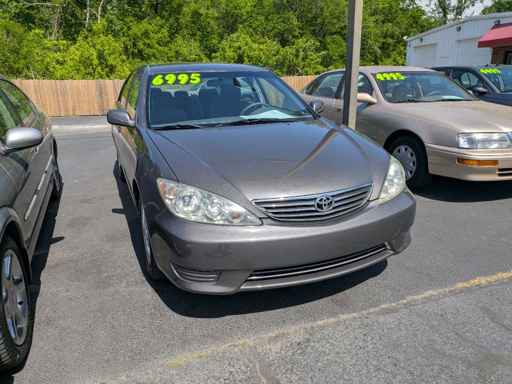 2005 Toyota Camry Image 6