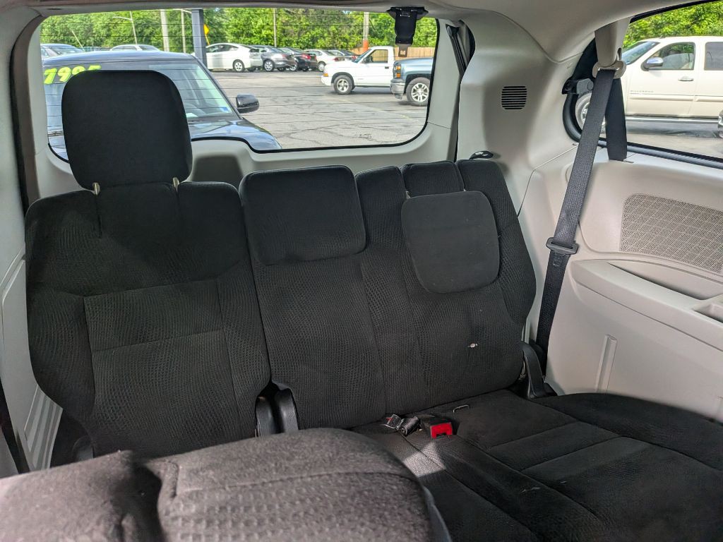 2015 Dodge Grand Caravan Image 11