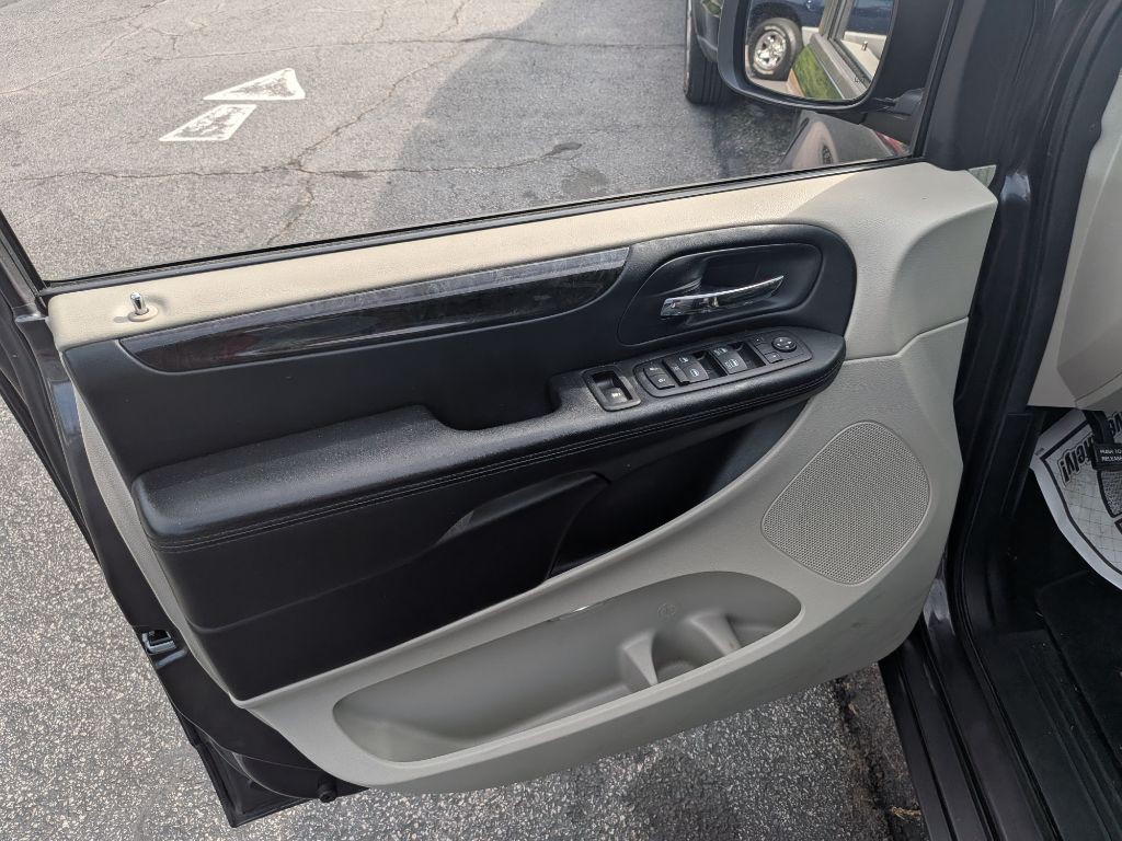 2015 Dodge Grand Caravan Image 22