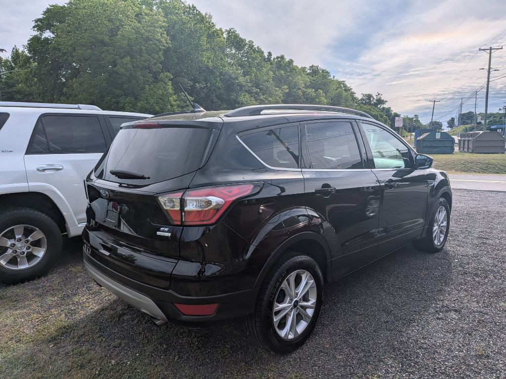 2018 Ford Escape Image 2