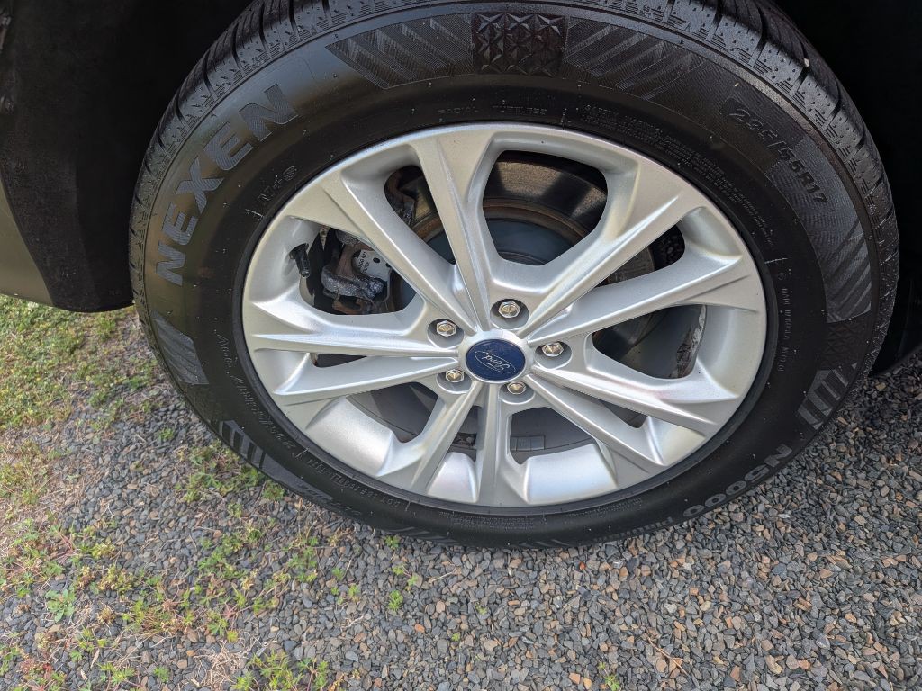 2018 Ford Escape Image 9