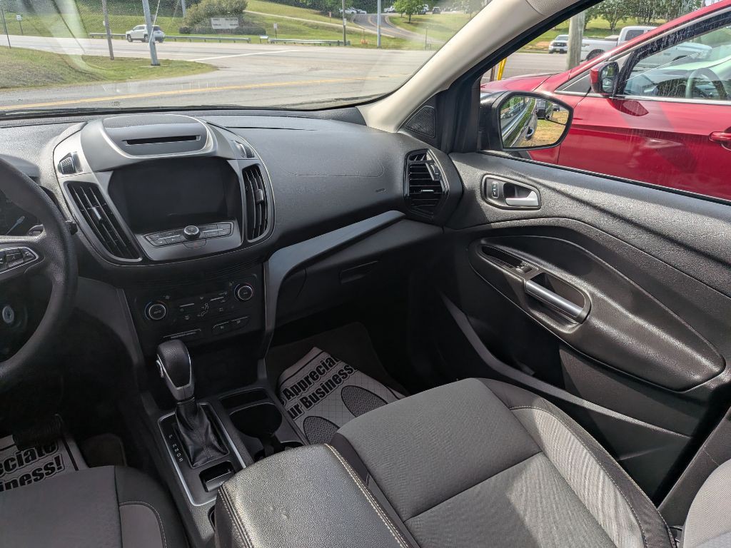 2018 Ford Escape Image 17