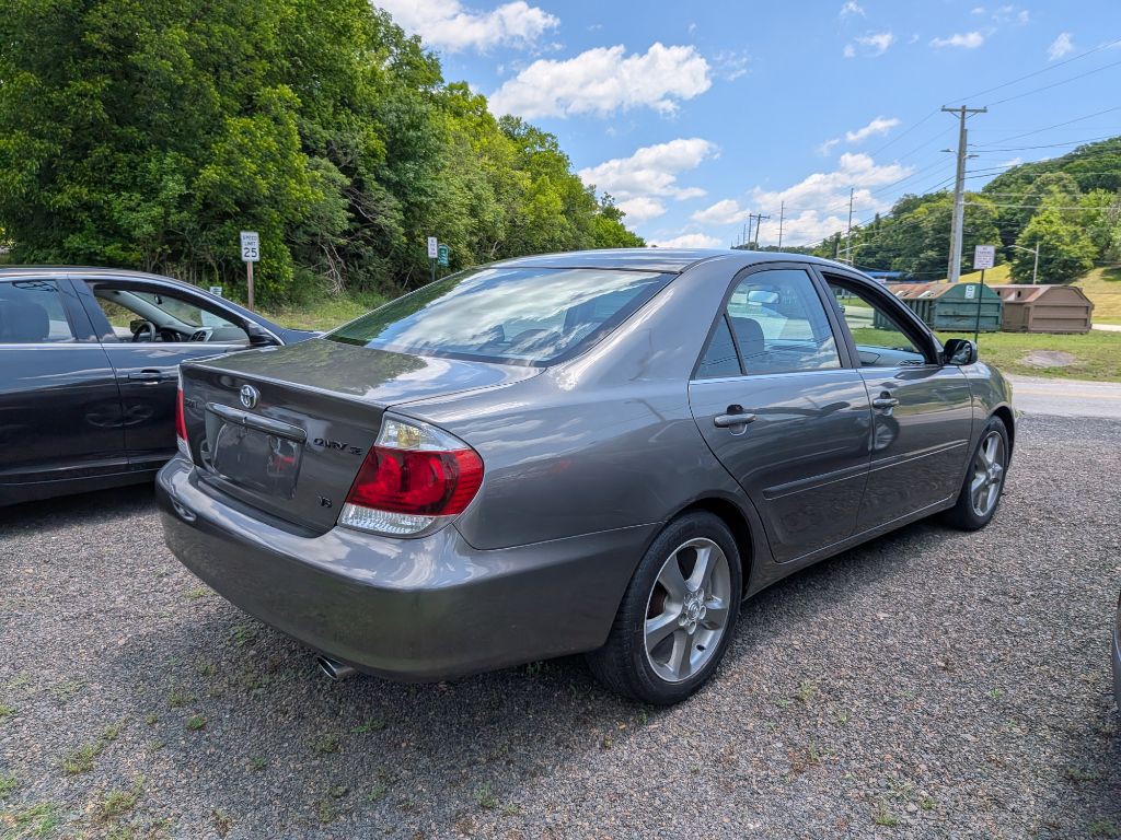 2005 Toyota Camry Image 4