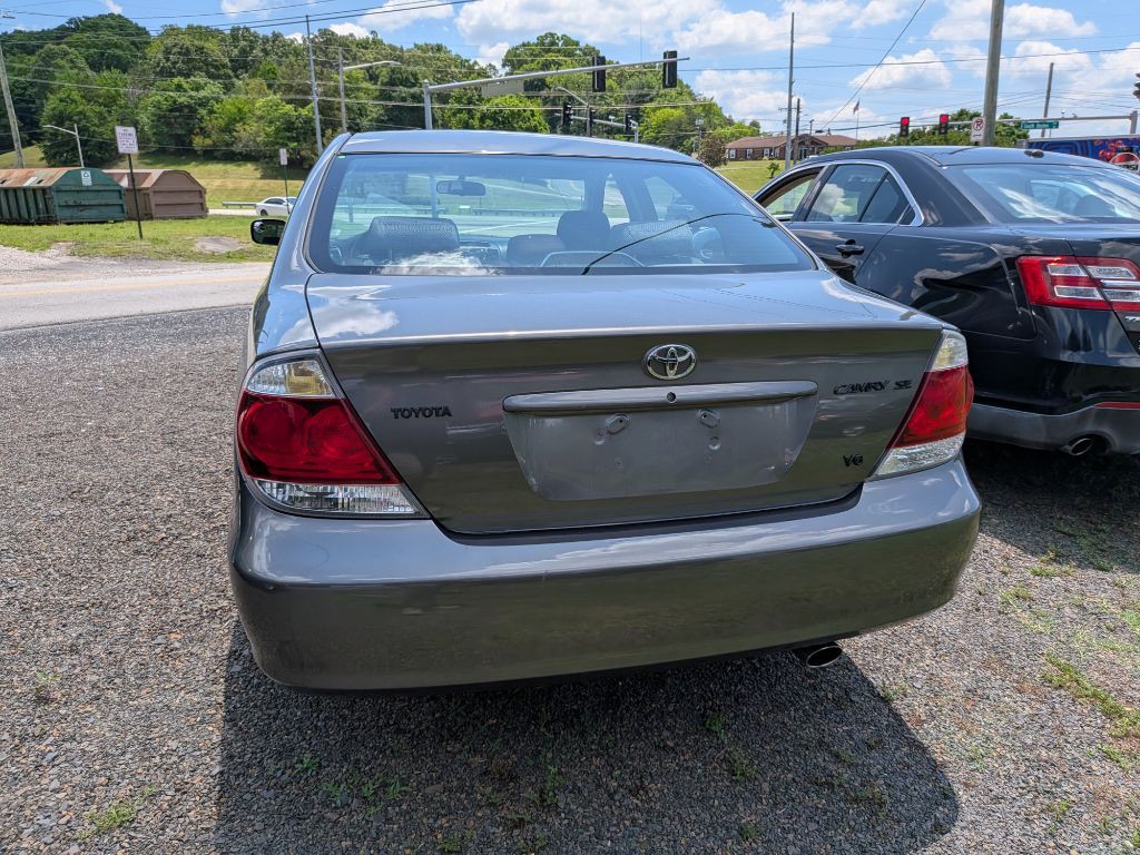 2005 Toyota Camry Image 5