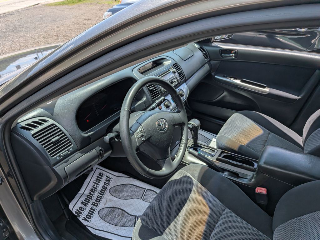 2005 Toyota Camry Image 14