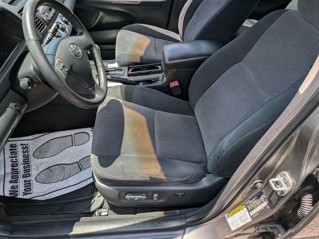 2005 Toyota Camry Image 17