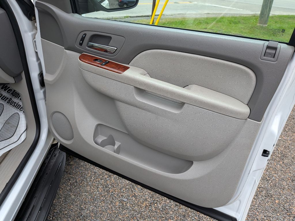2013 Chevrolet Tahoe Image 6