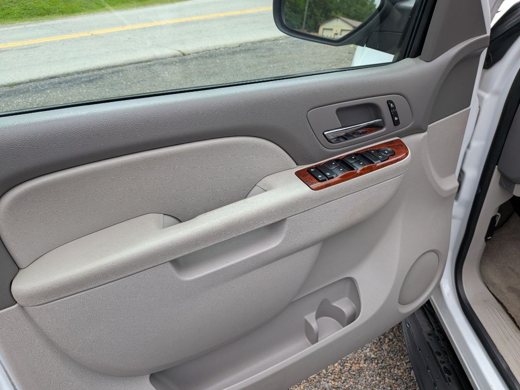 2013 Chevrolet Tahoe Image 14