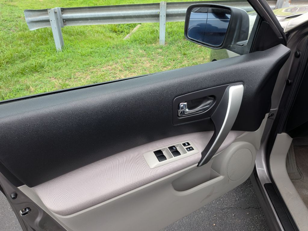 2010 Nissan Rogue Image 15