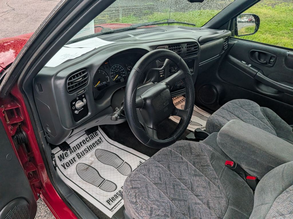2000 GMC Sonoma Image 7
