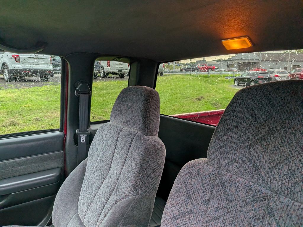 2000 GMC Sonoma Image 14