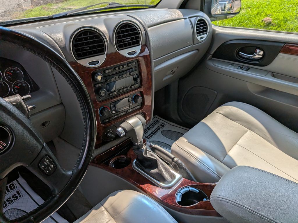 2007 GMC Envoy Image 26