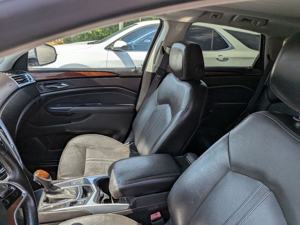 2013 Cadillac SRX Image 16