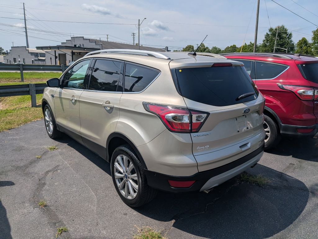 2017 Ford Escape Image 2