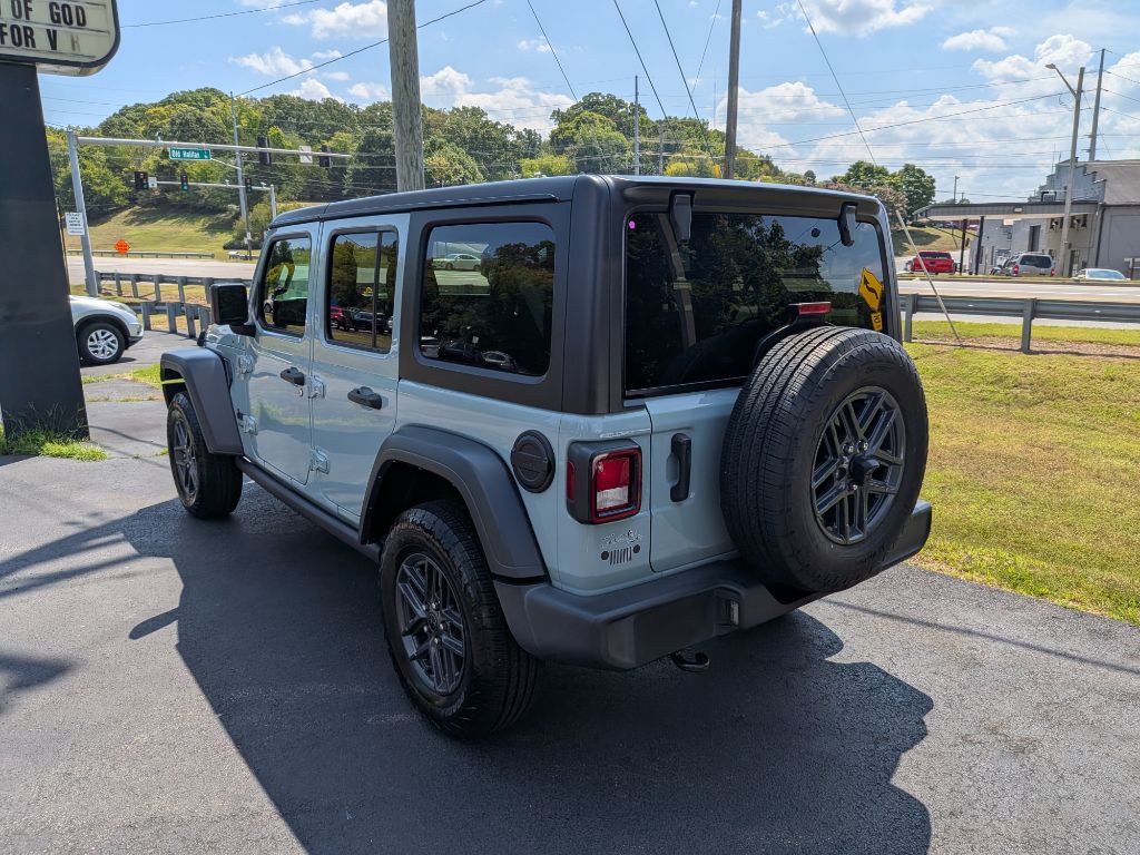 2024 Jeep Wrangler Image 3