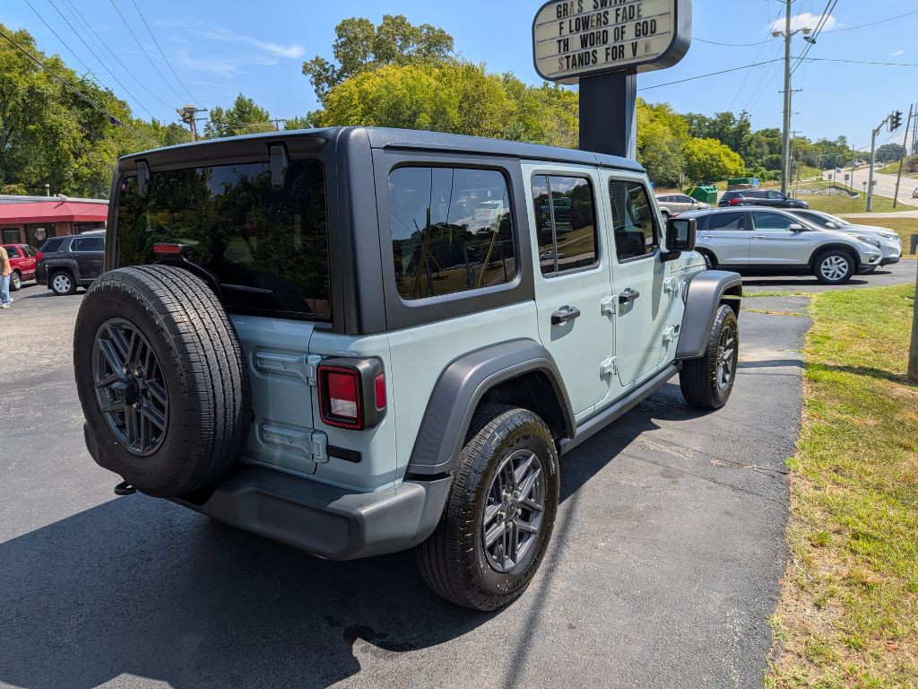 2024 Jeep Wrangler Image 4