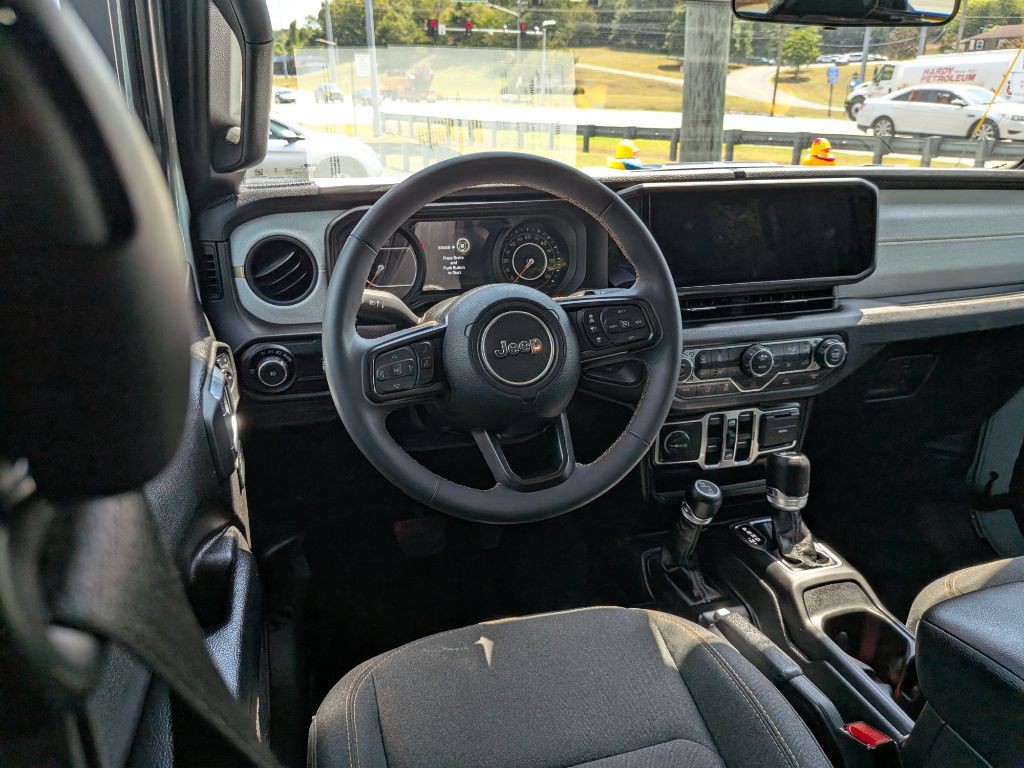 2024 Jeep Wrangler Image 8