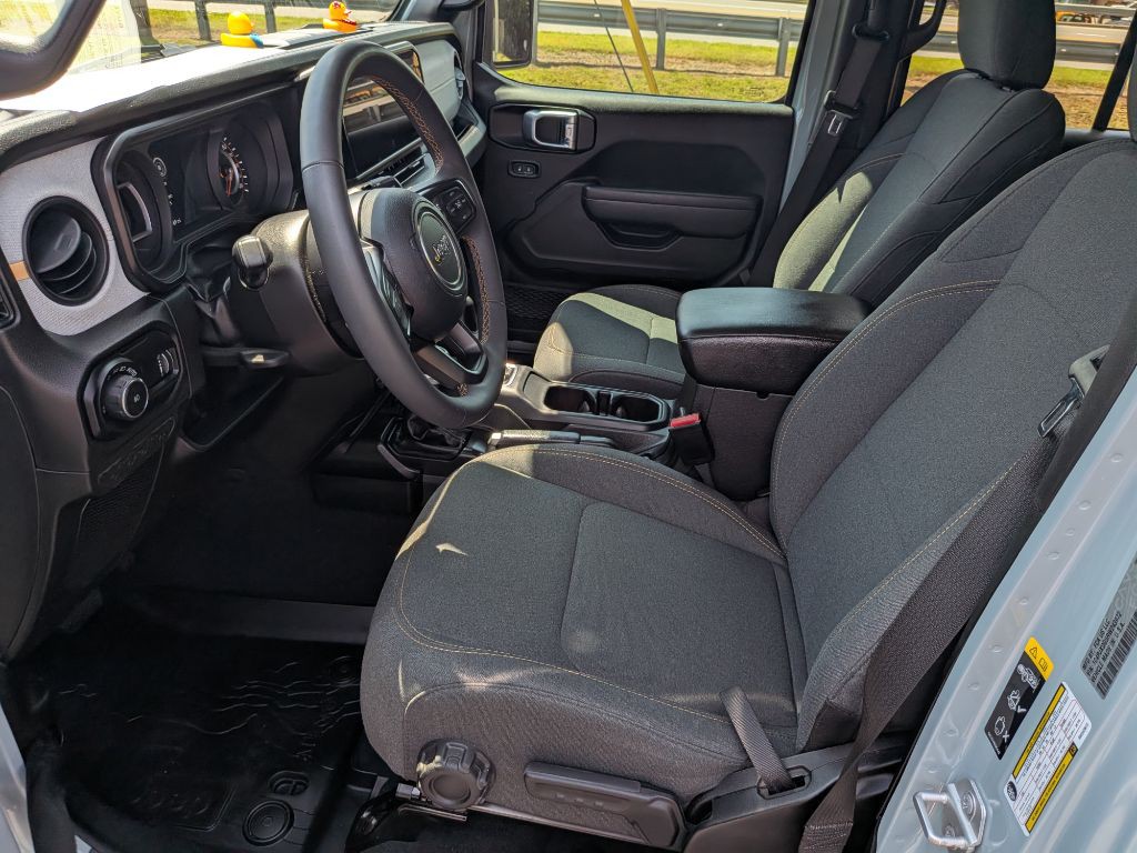 2024 Jeep Wrangler Image 11