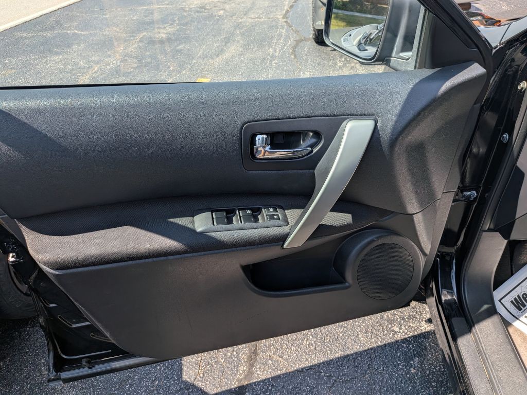 2013 Nissan Rogue Image 18
