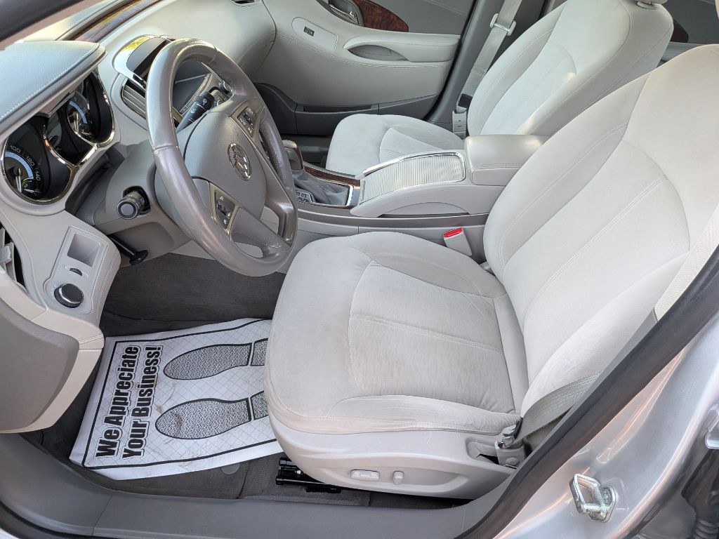 2012 Buick Lacrosse Image 9