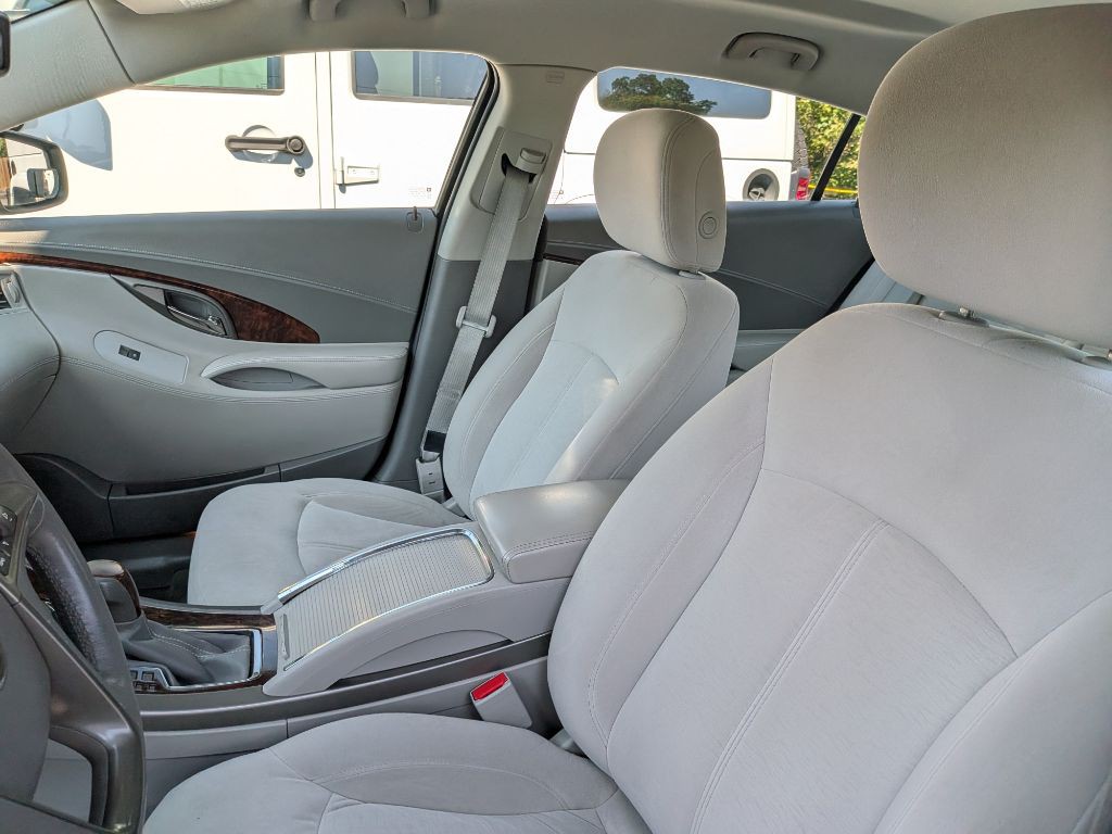 2012 Buick Lacrosse Image 10