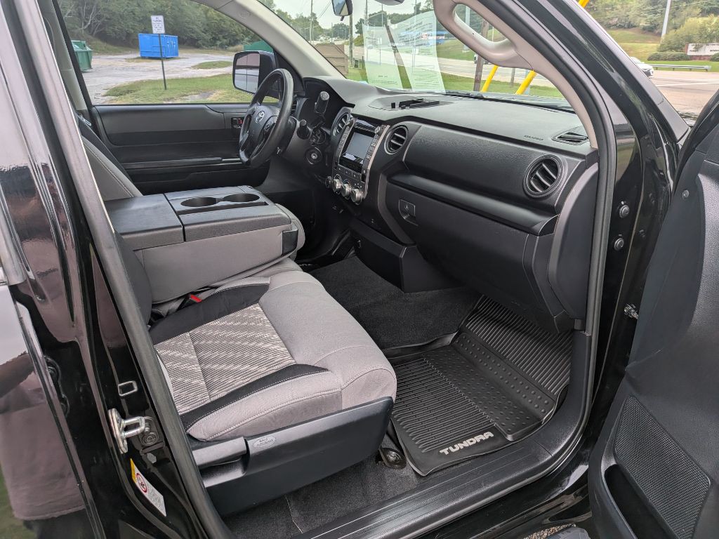 2018 Toyota Tundra Image 11
