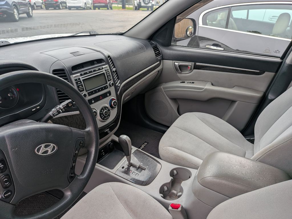 2009 Hyundai Santa Fe Image 12