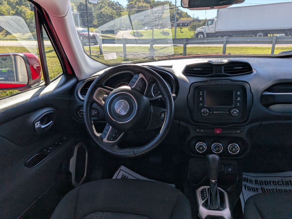 2015 Jeep Renegade Image 15