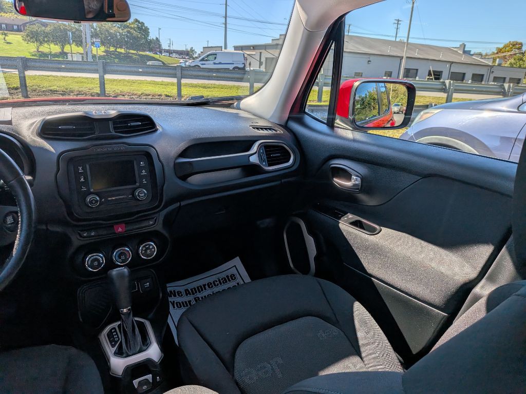 2015 Jeep Renegade Image 18