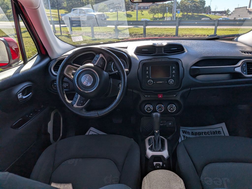 2015 Jeep Renegade Image 20