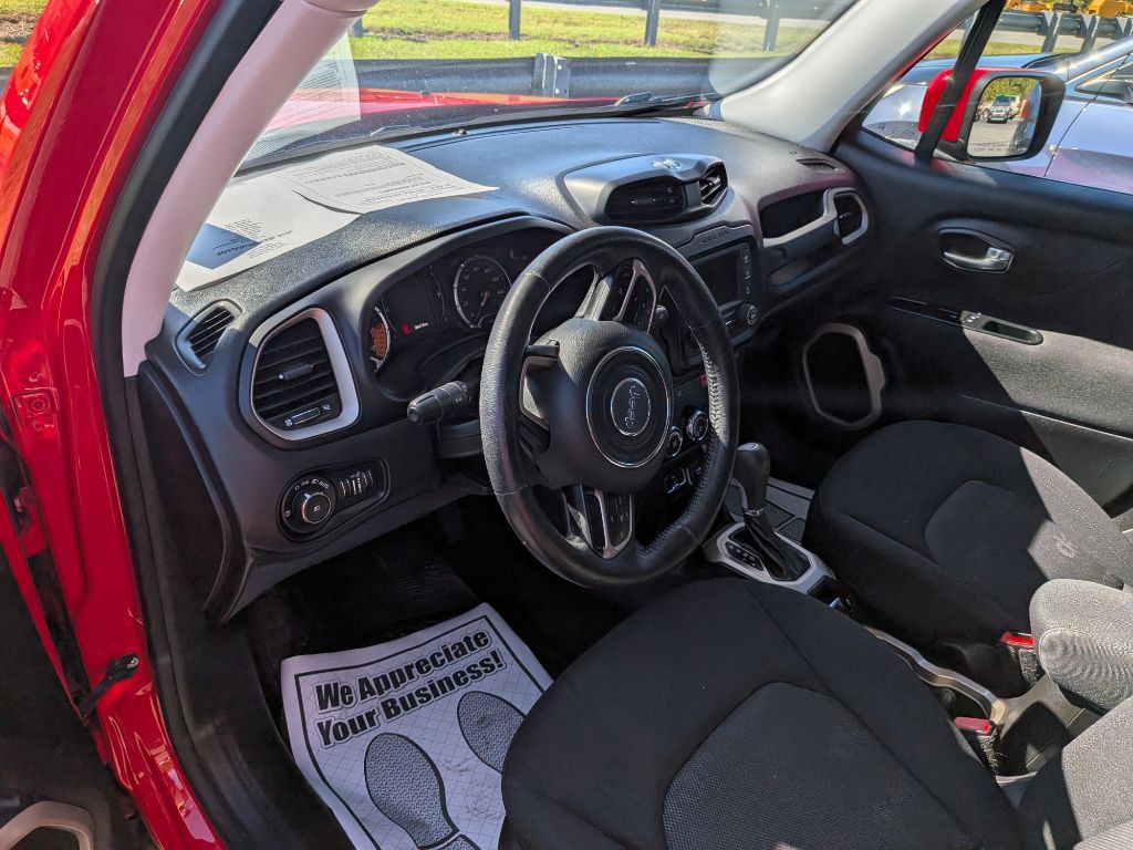 2015 Jeep Renegade Image 21