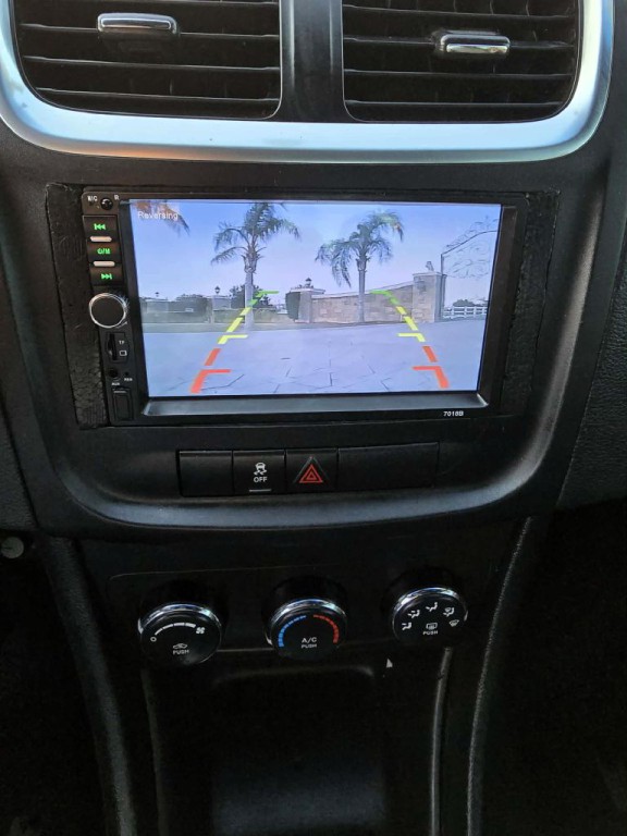 2014 Dodge Avenger Image 9