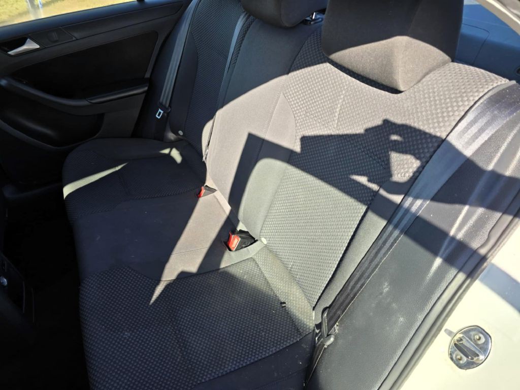 2014 Volkswagen Jetta Image 4