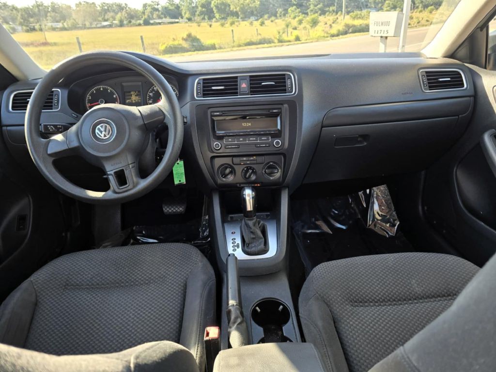 2014 Volkswagen Jetta Image 5