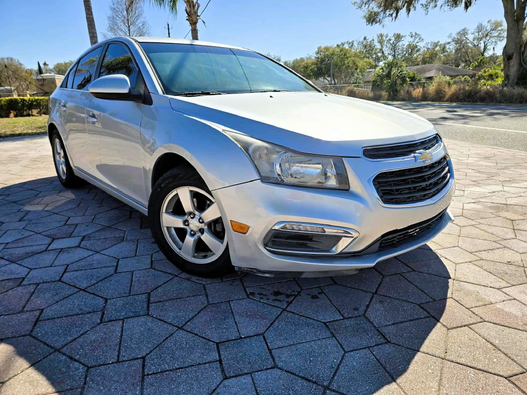 2016 Chevrolet Cruze Image 1
