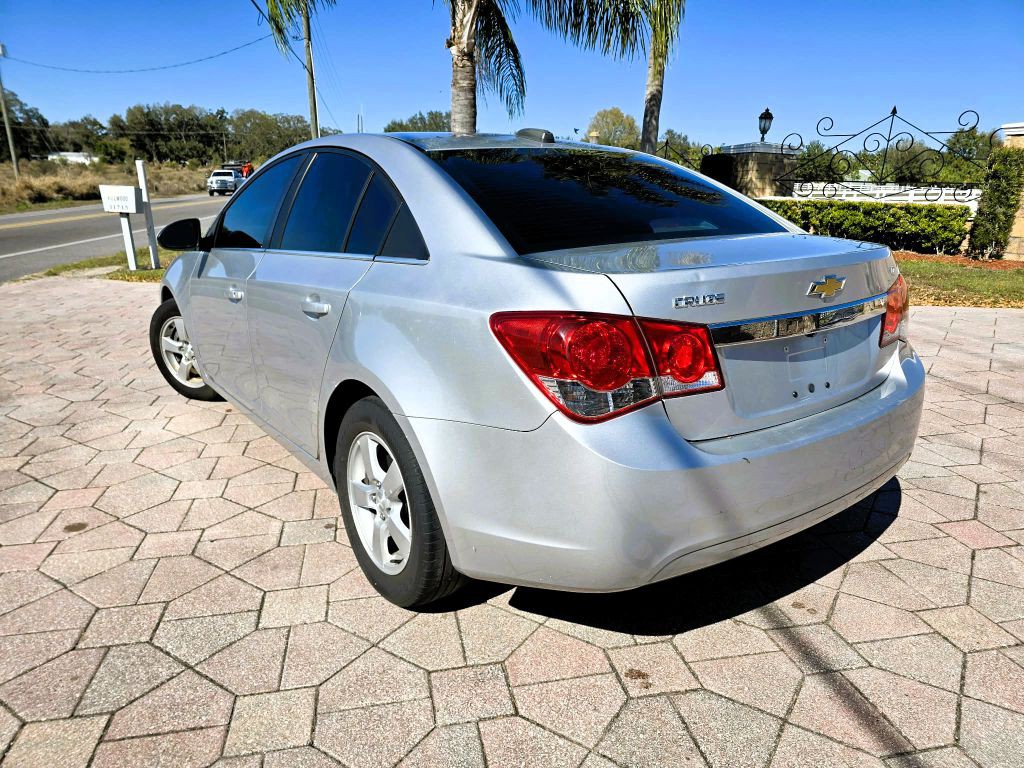 2016 Chevrolet Cruze Image 3