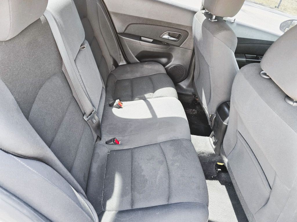 2016 Chevrolet Cruze Image 9