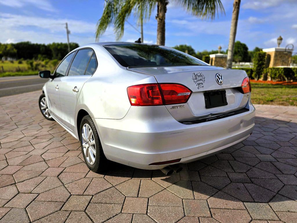 2014 Volkswagen Jetta Image 4