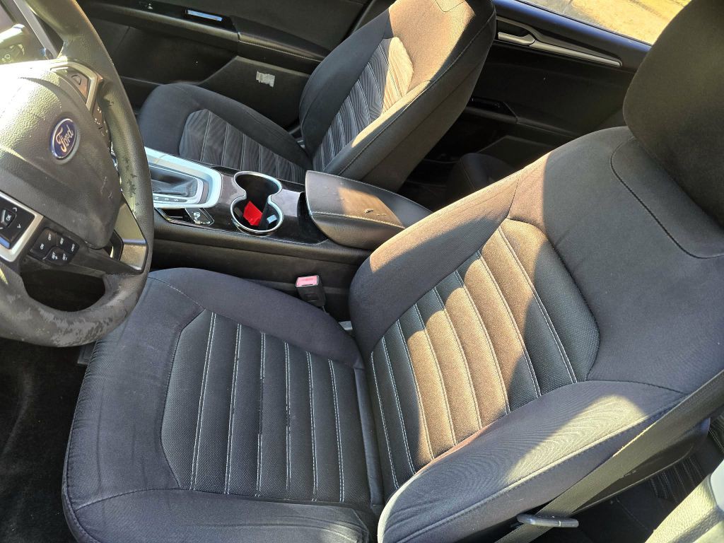 2016 Ford Fusion Image 8