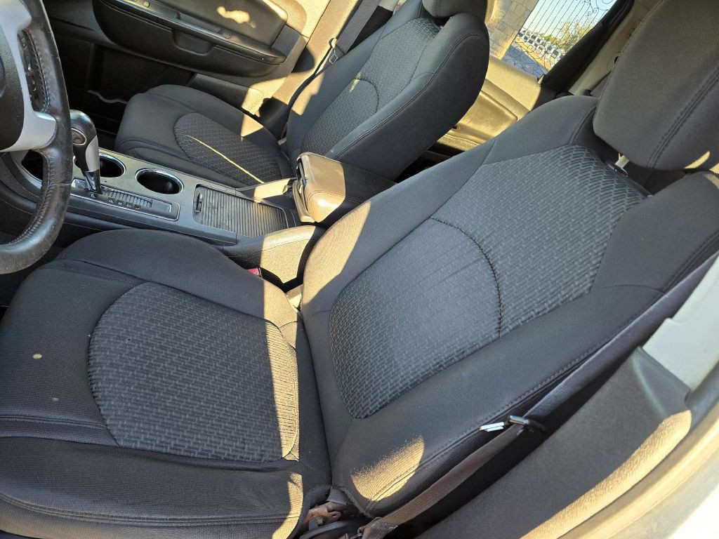 2010 Chevrolet Traverse Image 9