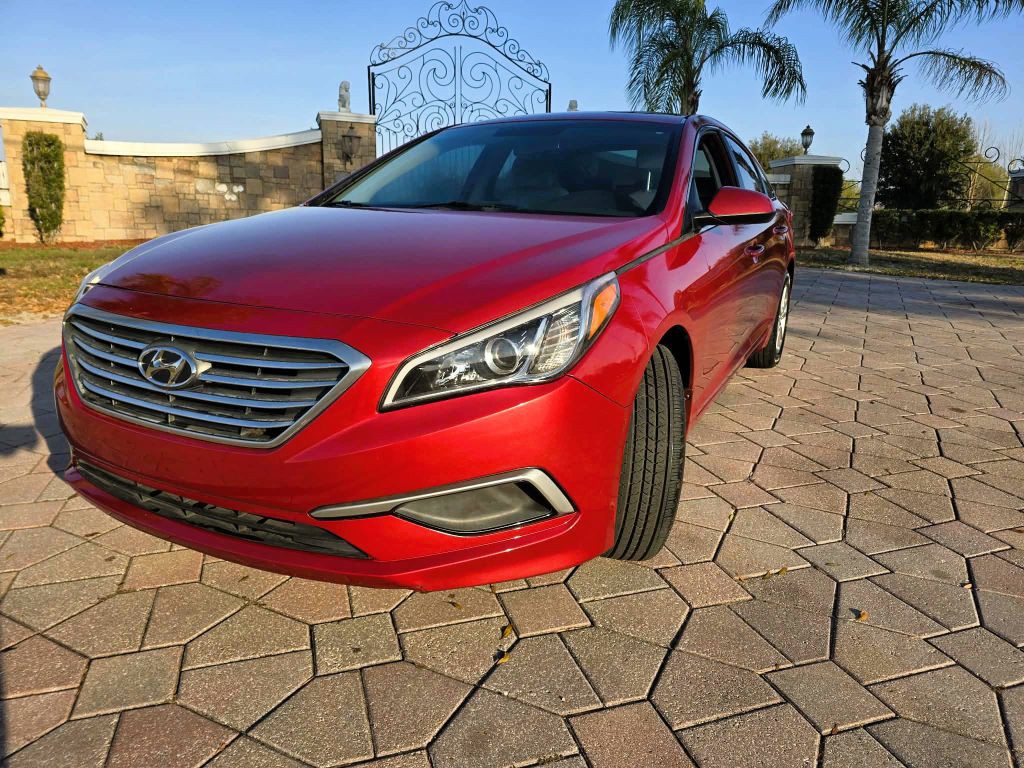 2016 Hyundai Sonata Image 1