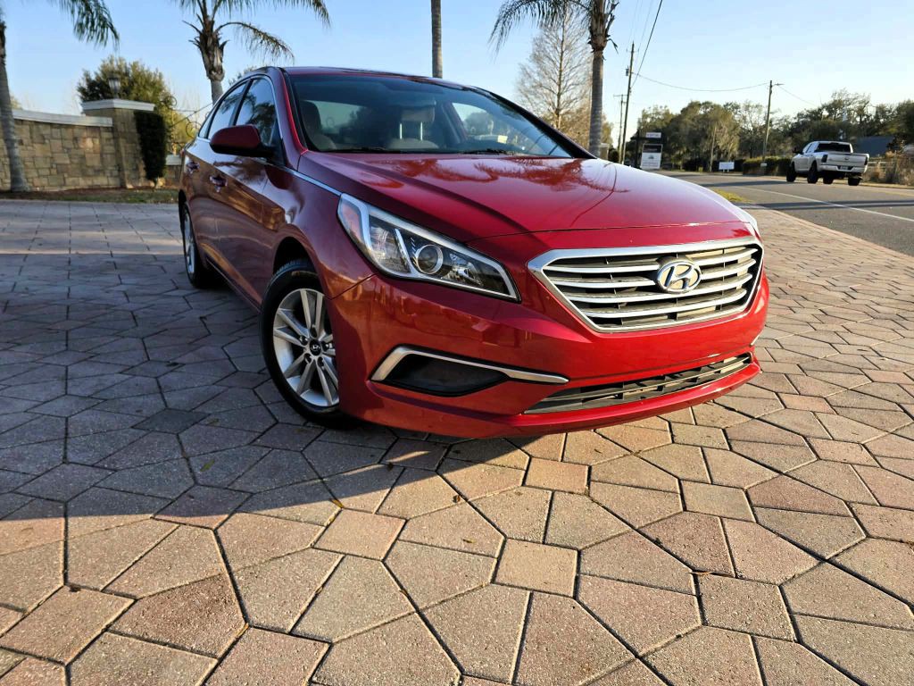 2016 Hyundai Sonata Image 2