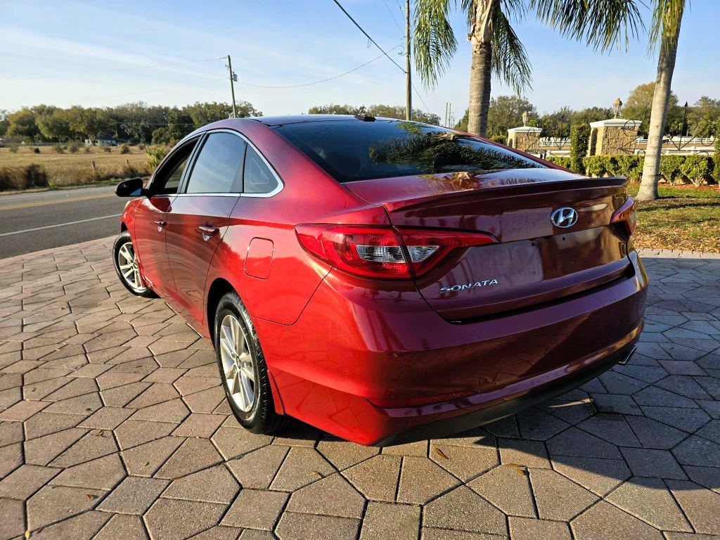 2016 Hyundai Sonata Image 3