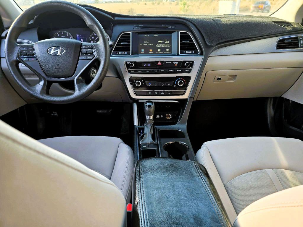 2016 Hyundai Sonata Image 8