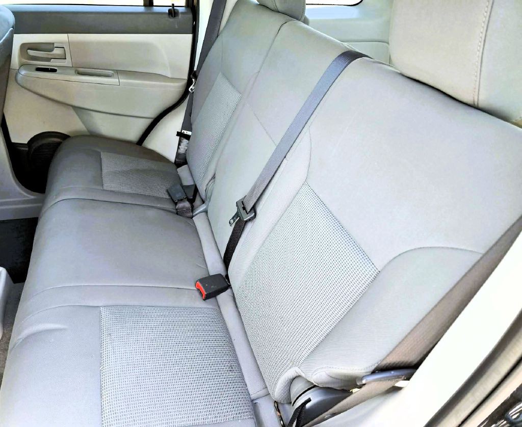2008 Jeep Liberty Image 13