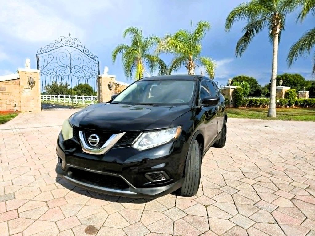 2016 Nissan Rogue Image 1