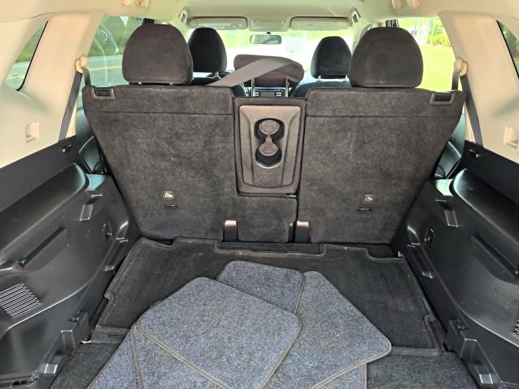 2016 Nissan Rogue Image 6
