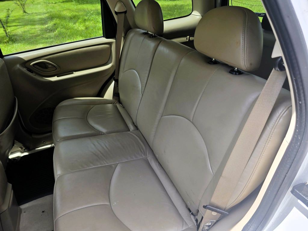 2003 Mazda Tribute Image 6