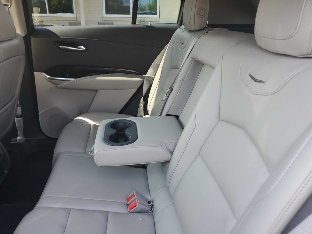 2023 Cadillac XT4 Image 10