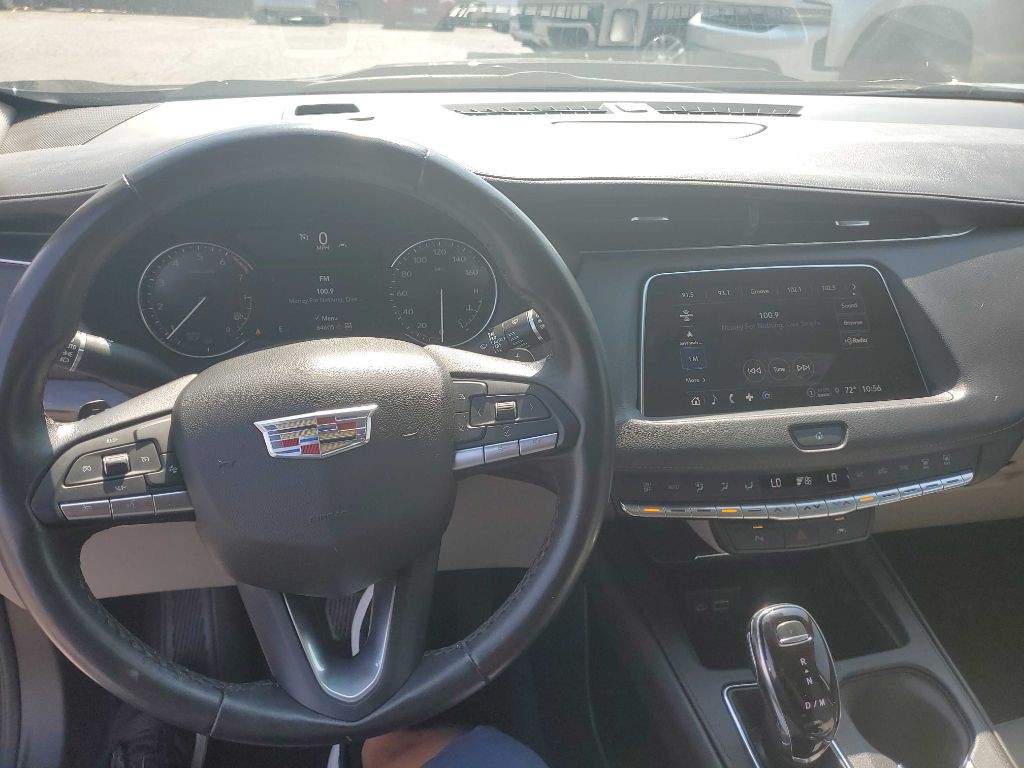 2023 Cadillac XT4 Image 16